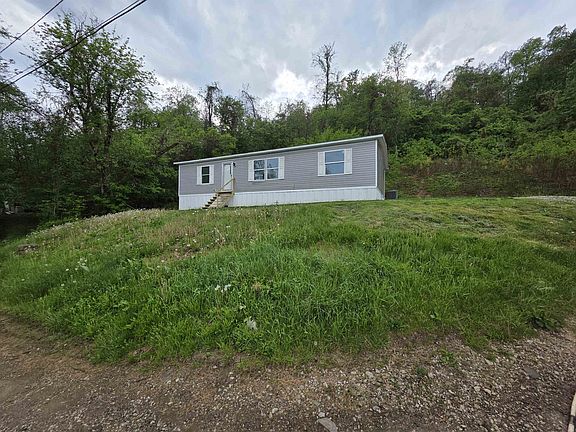 2nd image of 1636 West Rd