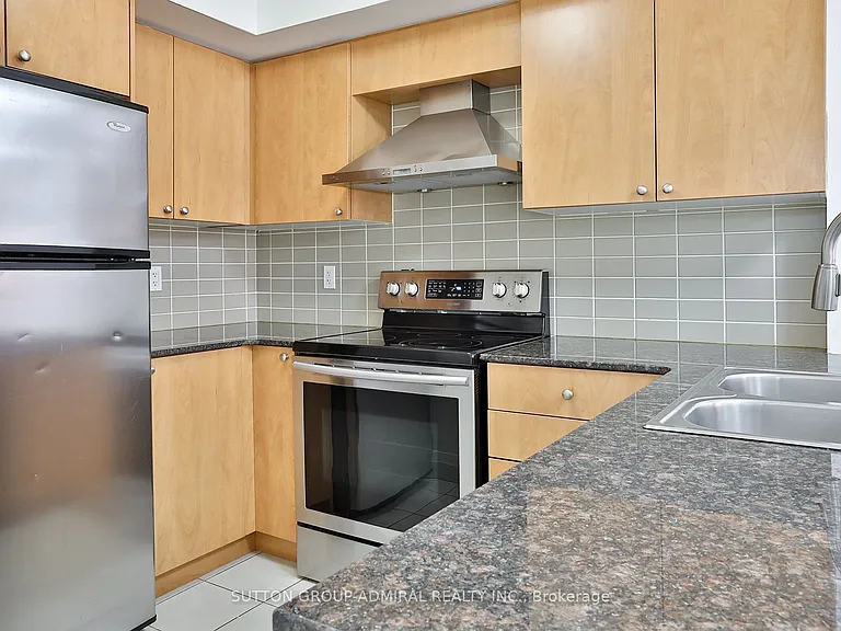 318 John St #265 — Photo 12