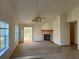 1175 Saint Albert The Great Ct #1175, Sun Prairie, WI 53590