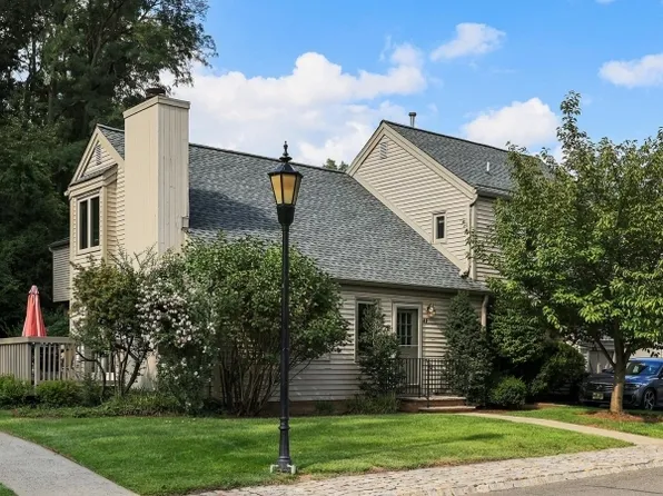 4F Somerset Hills Ct, Bernardsville Boro, NJ 07924