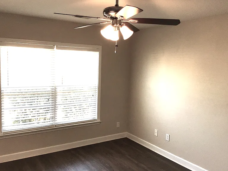 156 Cotillion Cres — Photo 19