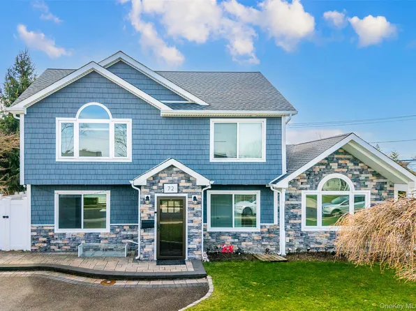 72 Sugar Maple Road, Levittown, NY 11756