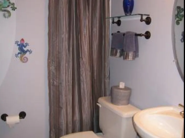 1638 S Taylor St — Photo 11