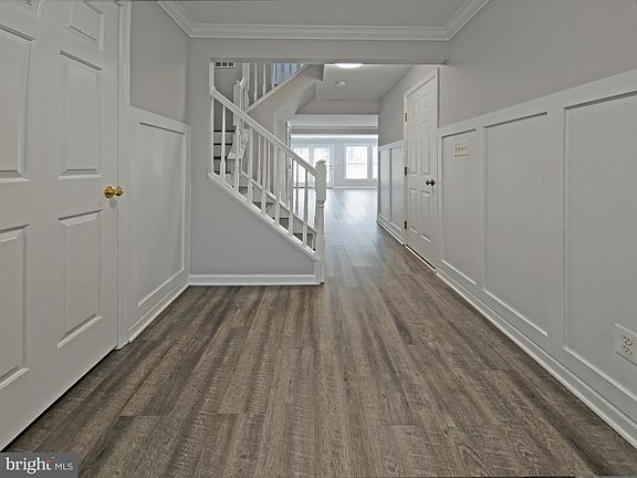 2nd image of 8126 Horseshoe Cottage Cir
