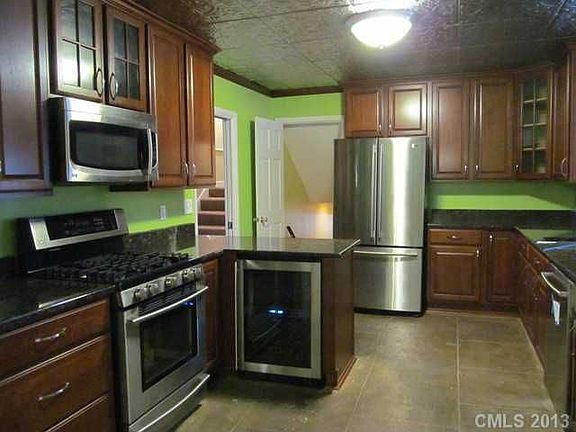 4th image of 1644 Clarendon Pl