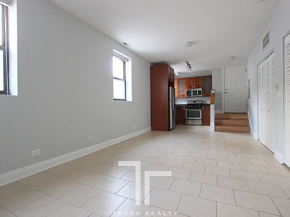 2nd image of 7526 N Seeley Ave #7530306