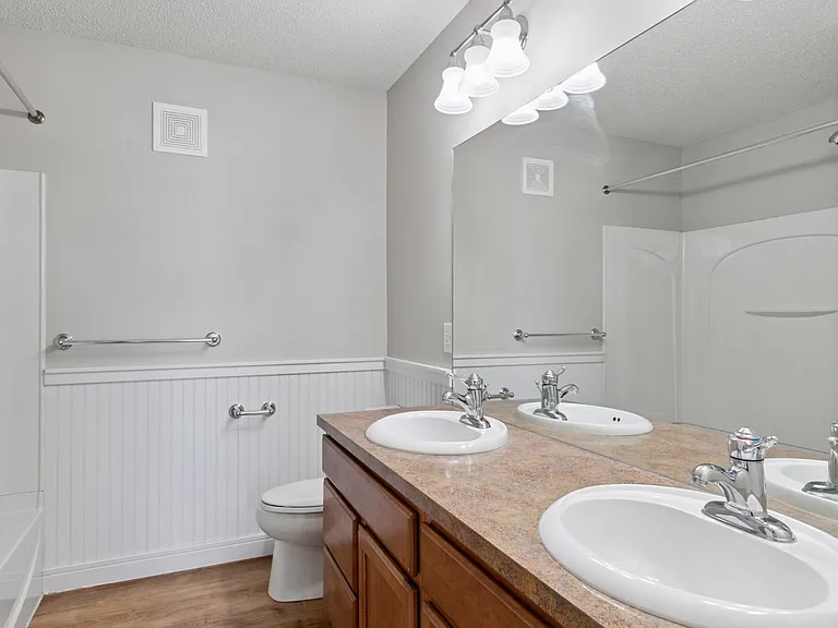 15130 Fanning Dr N #1 — Photo 25