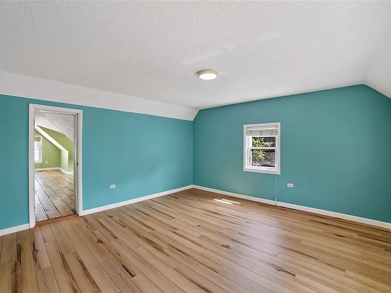 520 Wachtel Ave — Photo 21