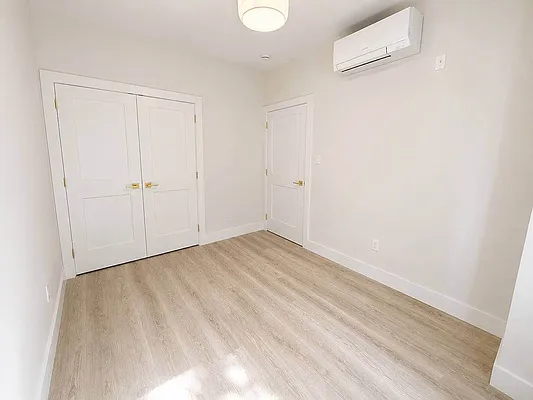 Bedroom, photo 3