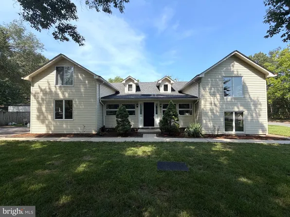 423 Shetlands Ln, Glen Burnie, MD 21061