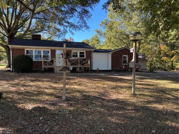 5716 Stigall Rd, Kernersville, NC 27284
