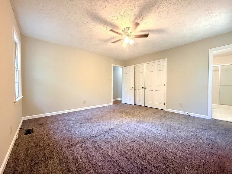 1525 Trevino Dr — Photo 16
