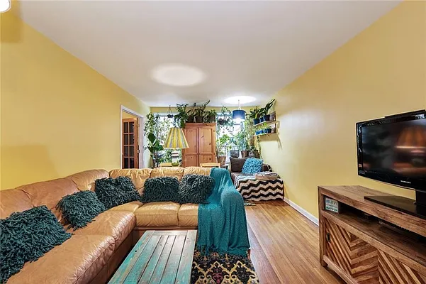 Sold by Ben Bay Realty Co. of Bay Ridge | media 18