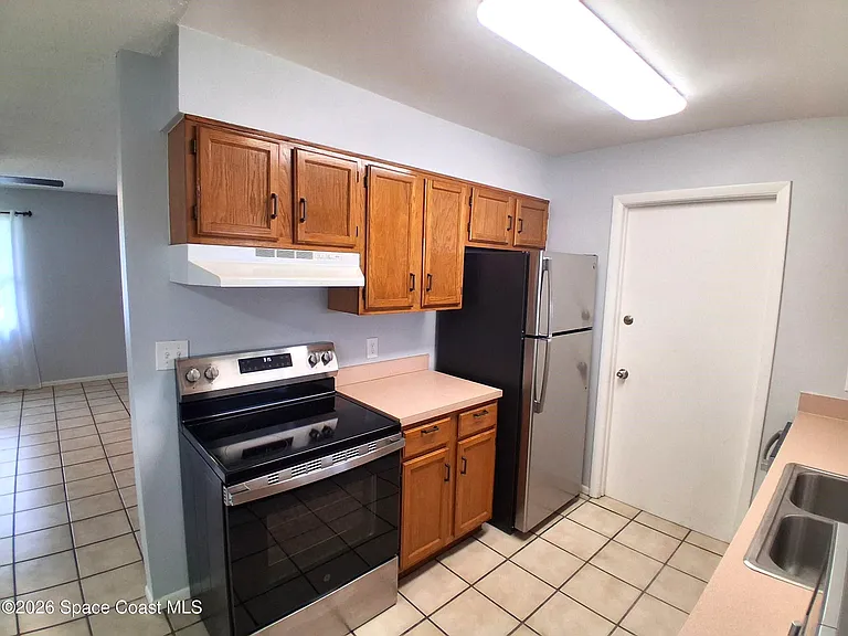 500 Sylvia Rd — Photo 7
