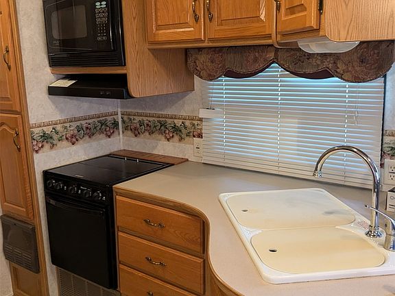 3rd image of 0 E 1209th Rd