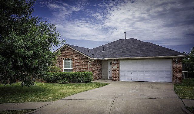 Beautiful cul-de-sac home in great location