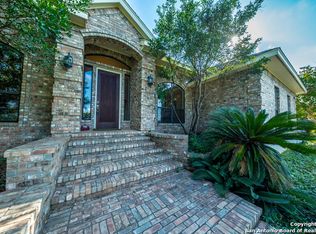 10 Gleneagles Ln, Bulverde, TX 78163