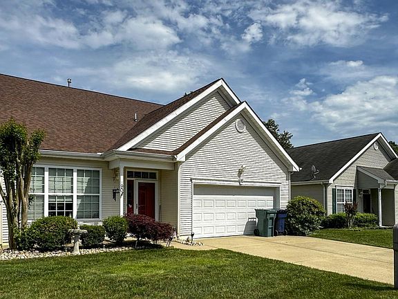 4th image of 90 Briarwood Dr