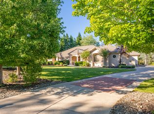 19674 San Vincente Dr, Redding, CA 96003