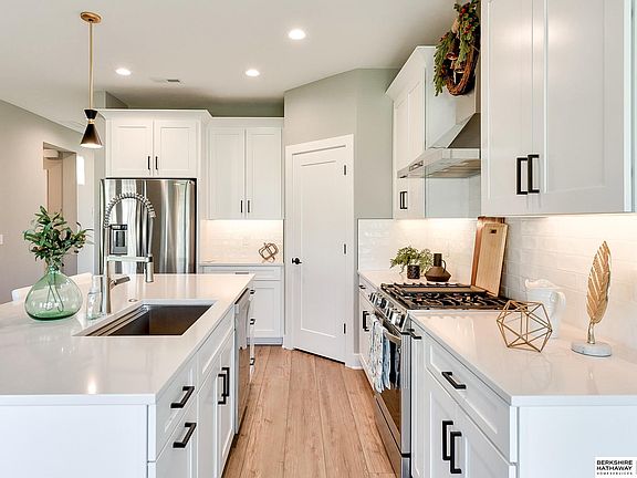 3rd image of 23824 Harvest Heights Cir