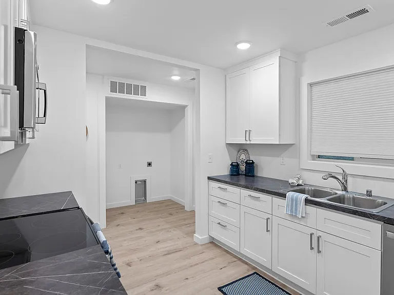 218 Reda Ln — Photo 13