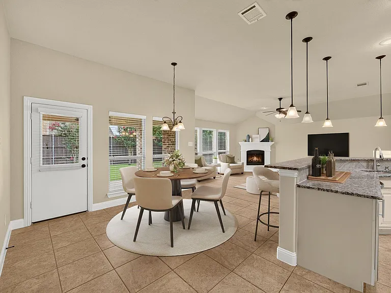 9670 Lance Dr — Photo 5