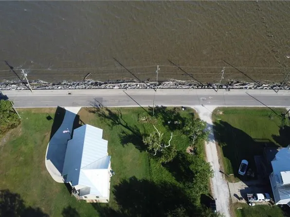 3784 Bay Front Rd, Mobile, AL 36605