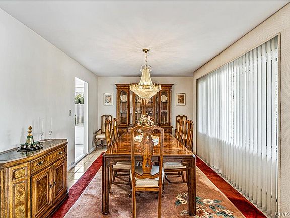 4th image of 10 Clemson Lane