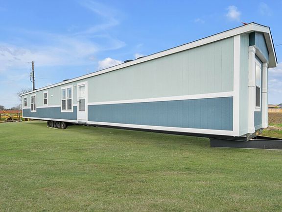 2nd image of 12604 W Grosenbacher Rd #3RIQH9