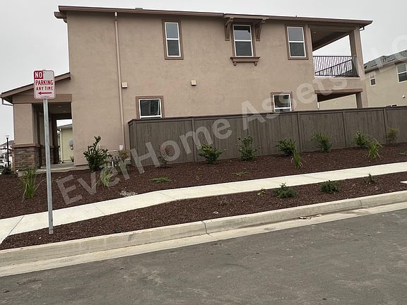 3rd image of 4136 Clipper Yacht Ave
