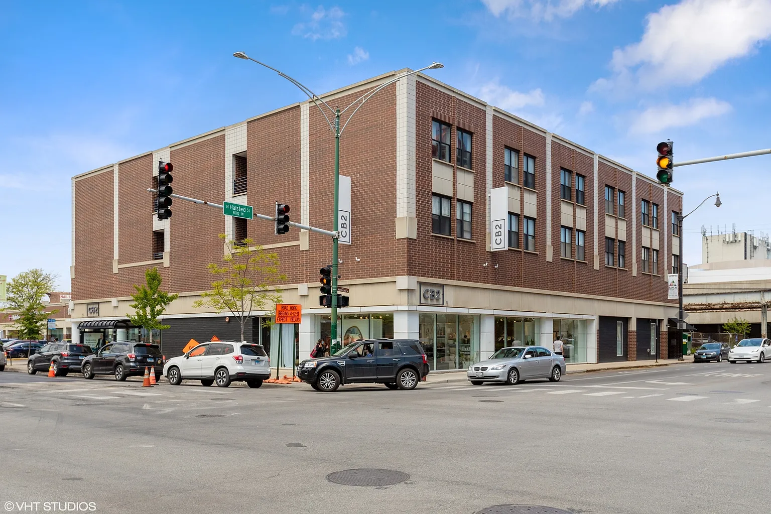 1600 N Halsted St APT 2J photo 1