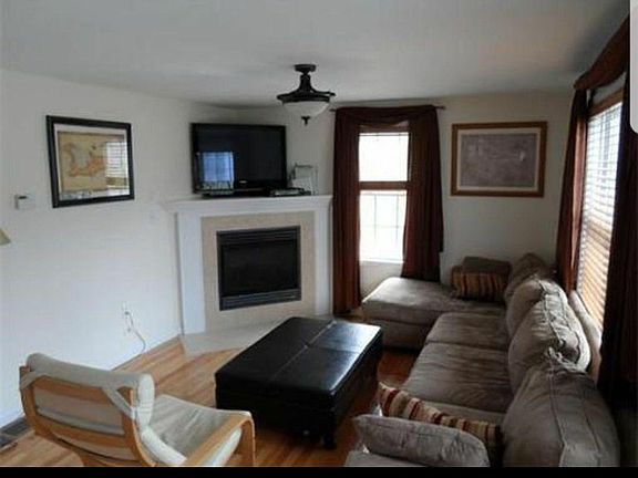 3rd image of 28 Willow St #28