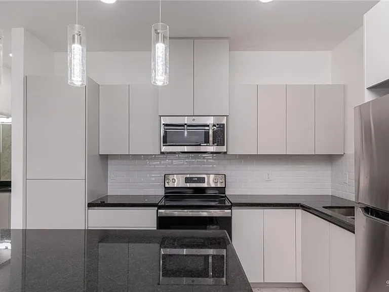 1604 Angelina Dr #4 — Photo 4