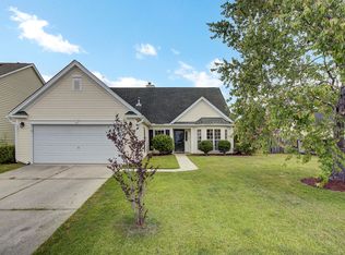 1448 Coopers Hawk Dr, Hanahan, SC 29410