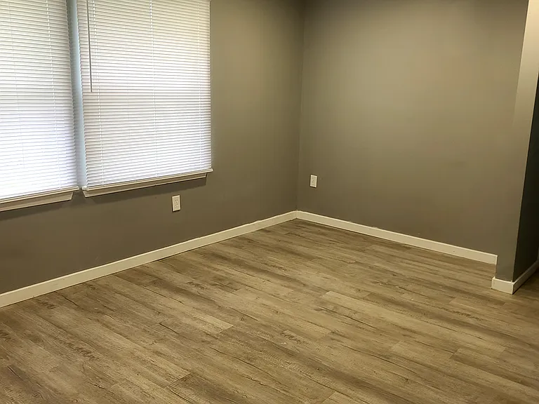 70 Fairview Dr #21 — Photo 6