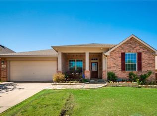2700 Foxpoint Trl, Arlington, TX 76017