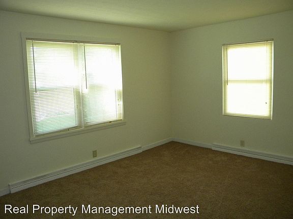 4th image of 746 W 4th St