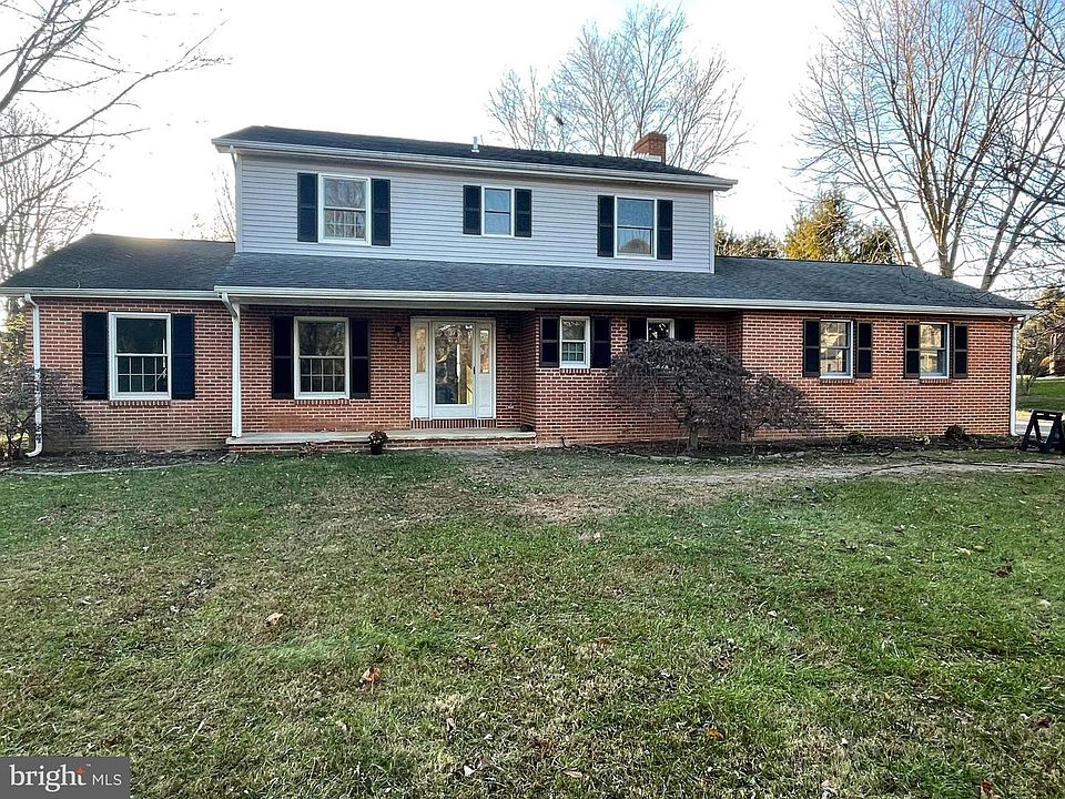 1st image of 267 Sugar Pine Dr