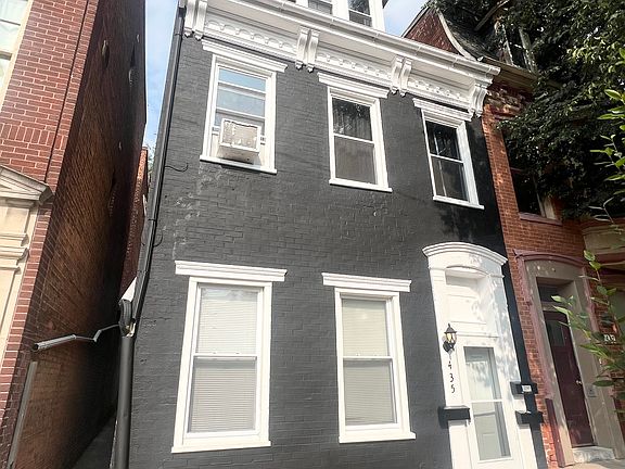 2nd image of 435 S George St #1R