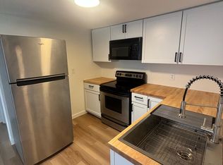 2825 Collins St, Rockford, IL 61109