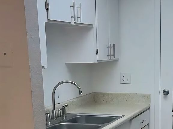 5th image of 4319 W Keim Dr APT 13