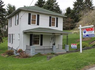 919 Saint Nicholas Dr, Donora, PA 15033