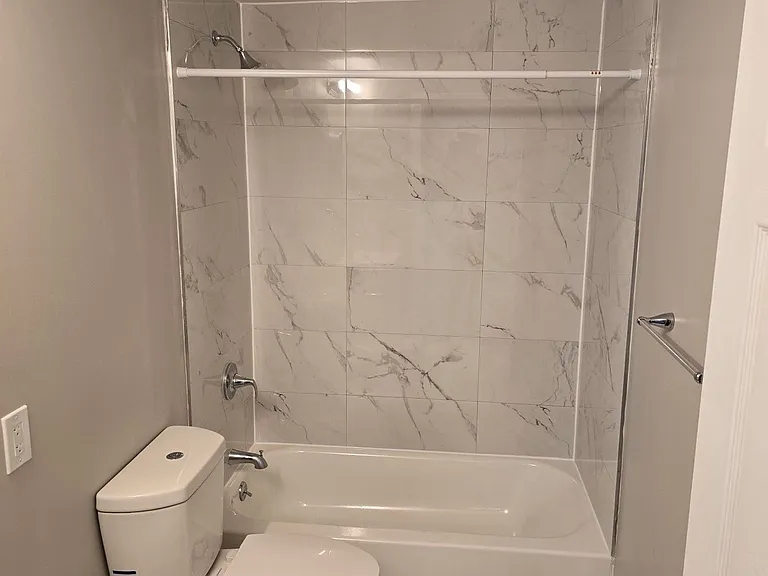 228-230 Maple Ave #3N — Photo 9