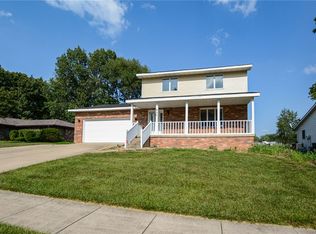 920 S Pine Hill Dr, Decatur, IL 62521