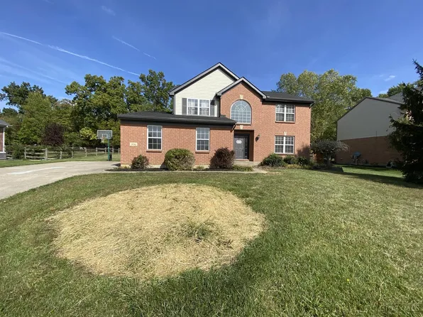 906 Baccarat Dr, Cincinnati, OH 45245