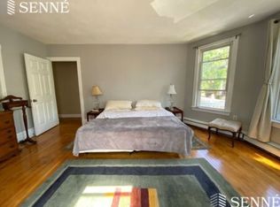 134 Walnut St #2, Somerville, MA 02145