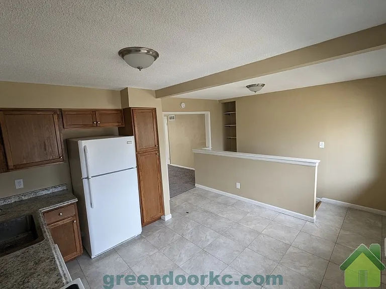 7812 Eby Ln — Photo 8