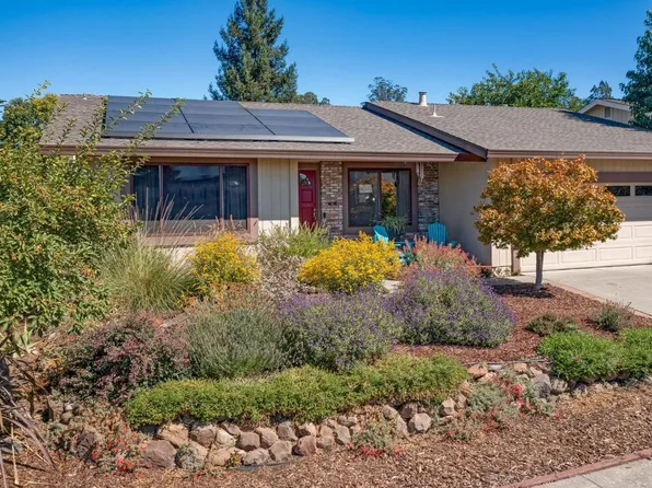 5414 Marigold Lane, Santa Rosa, CA 95403