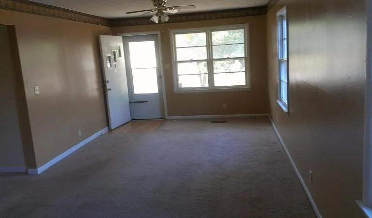 2309 Dunham Ave NW — Photo 10