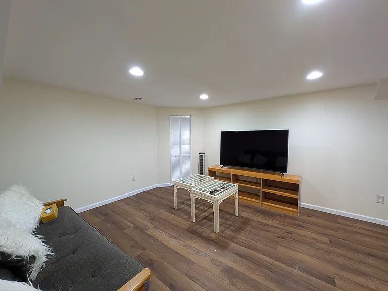 8502 Cherry Valley Ln — Photo 14